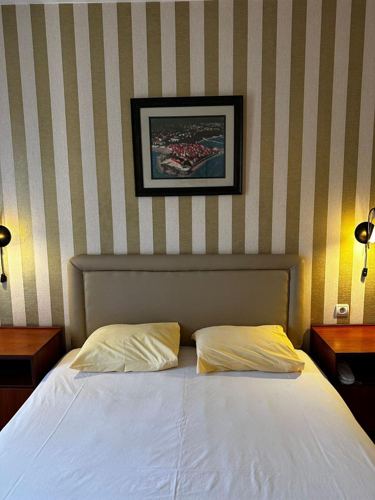 Central Hotel-Будва Екстер'єр фото