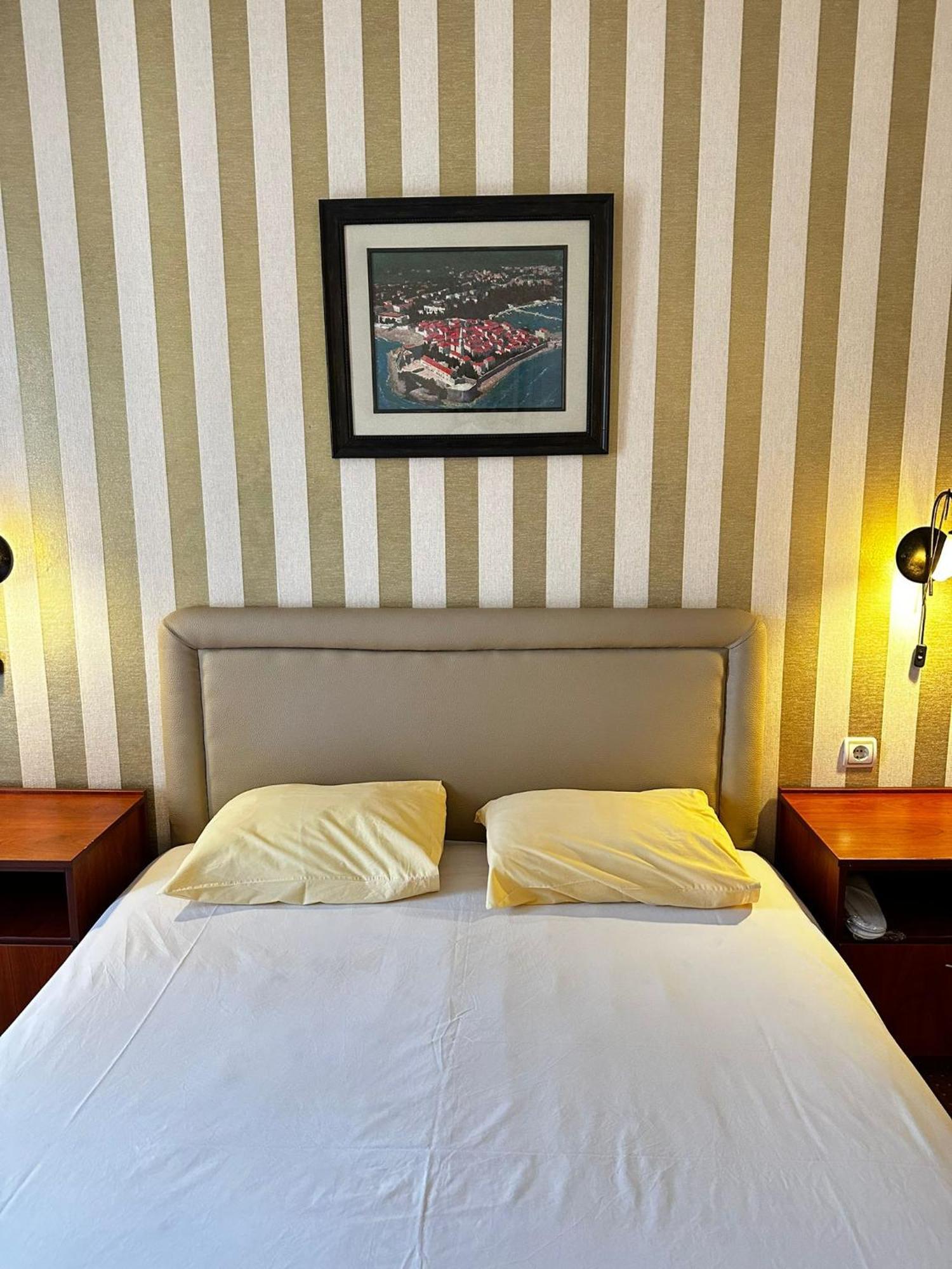Central Hotel-Будва Екстер'єр фото